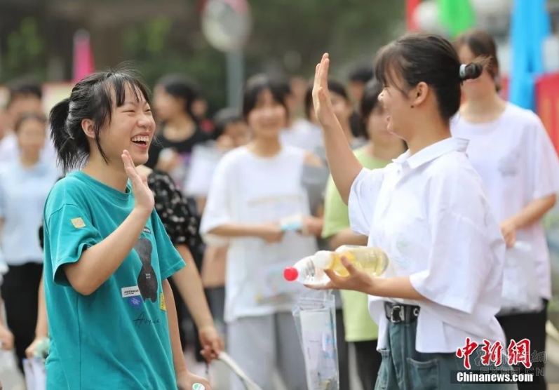 非农失业率没惊吓，美联储重要高官鸽声嘹亮，为何美股周五大跌？